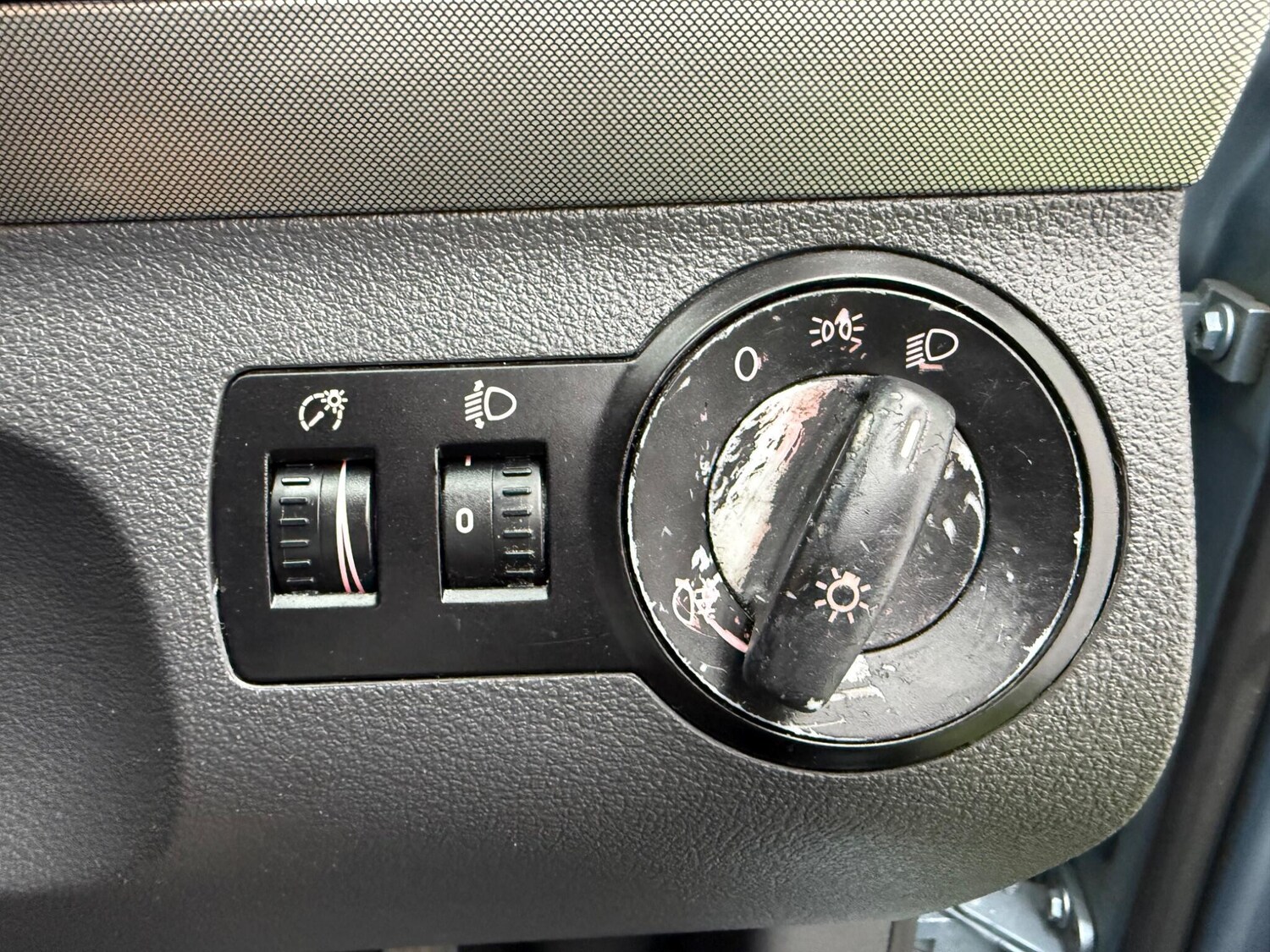 Used Volkswagen Touran 2006 for sale - 77940142: Photo 44