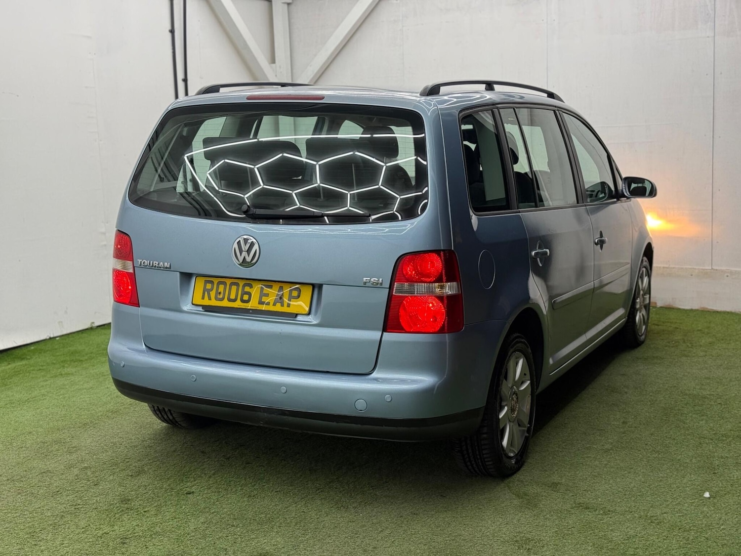 Used Volkswagen Touran 2006 for sale - 77940142: Photo 6
