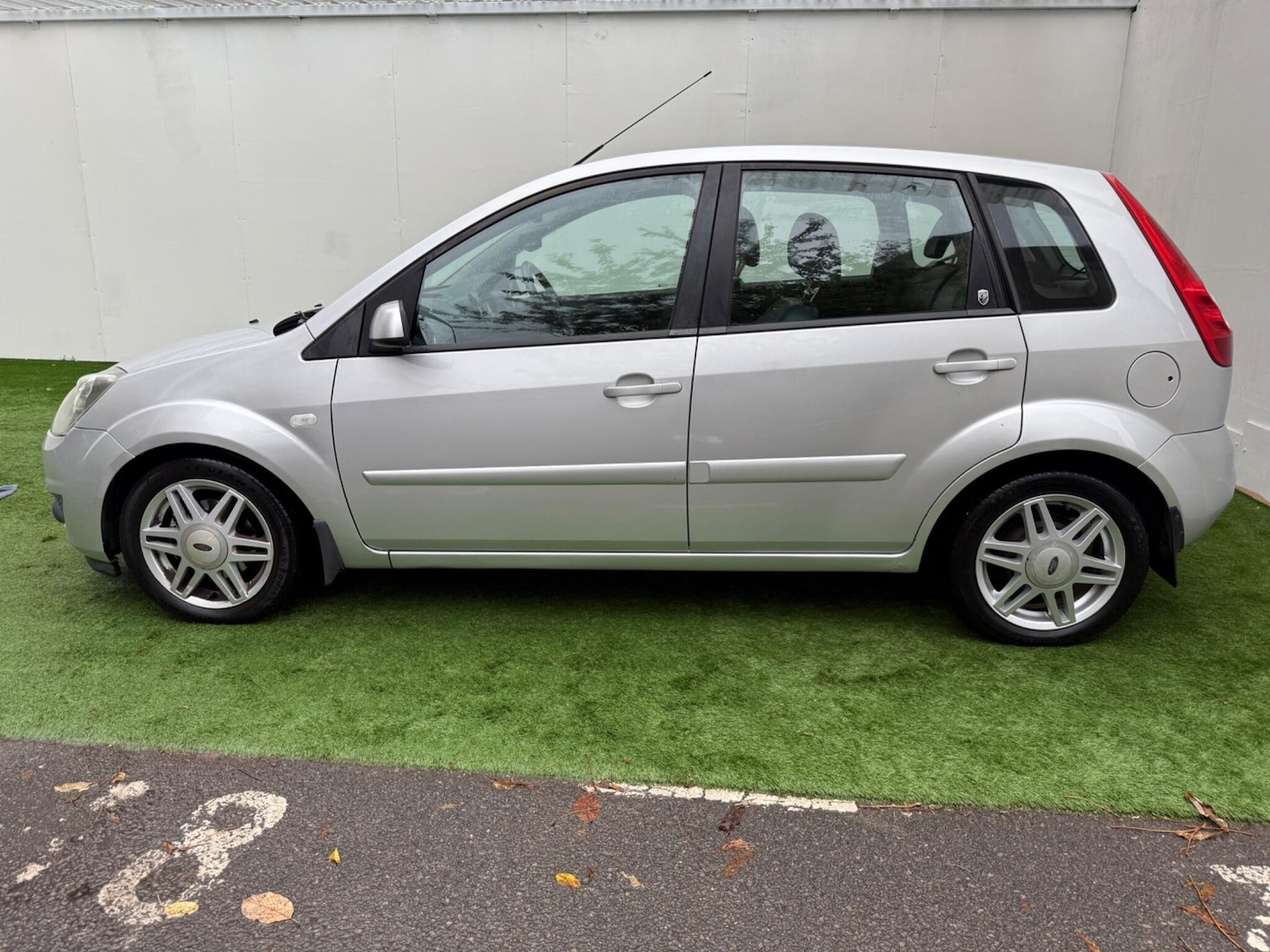 Used Ford Fiesta 2008 for sale - 76408853: Photo 10