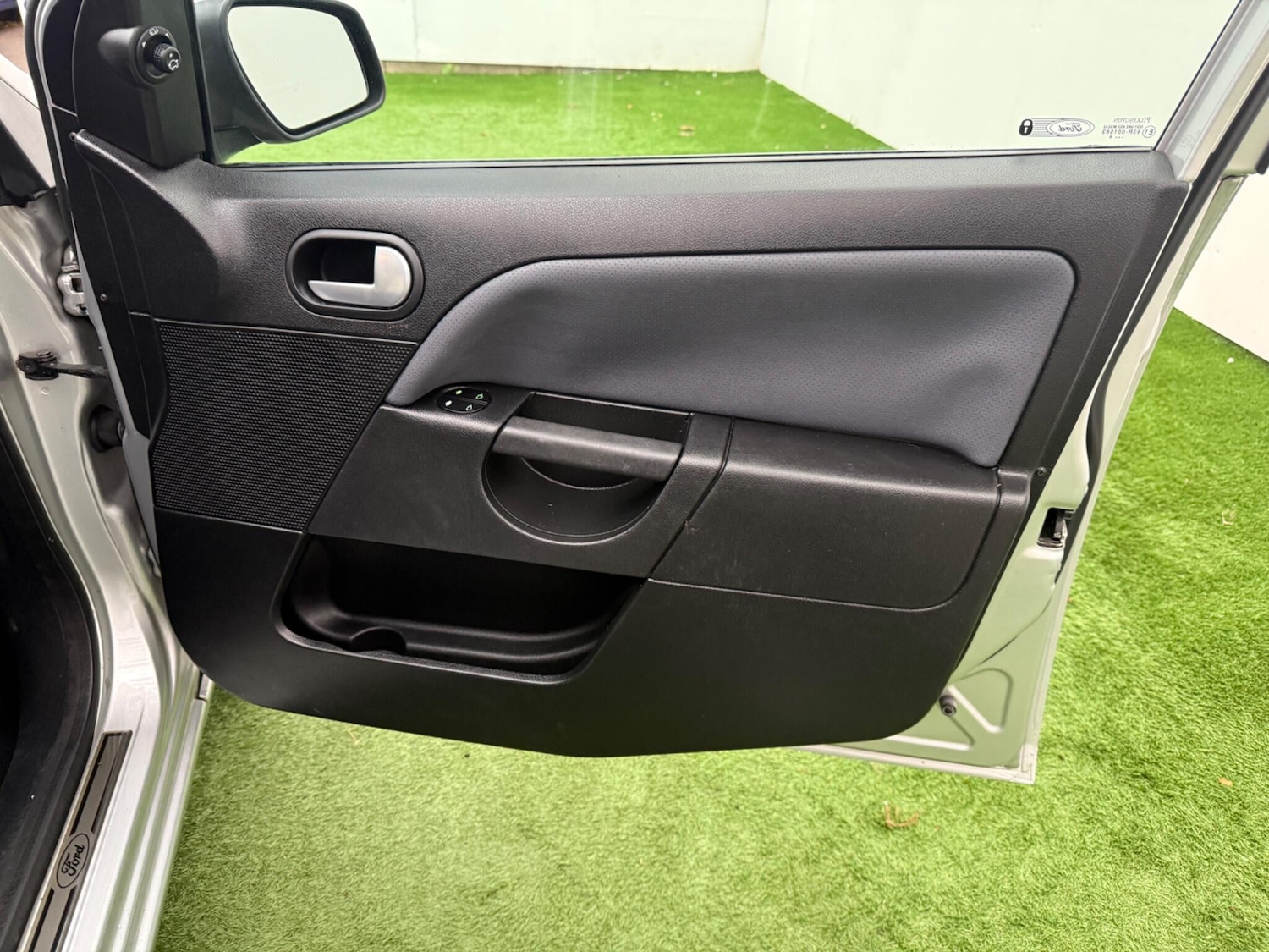 Used Ford Fiesta 2008 for sale - 76408853: Photo 17