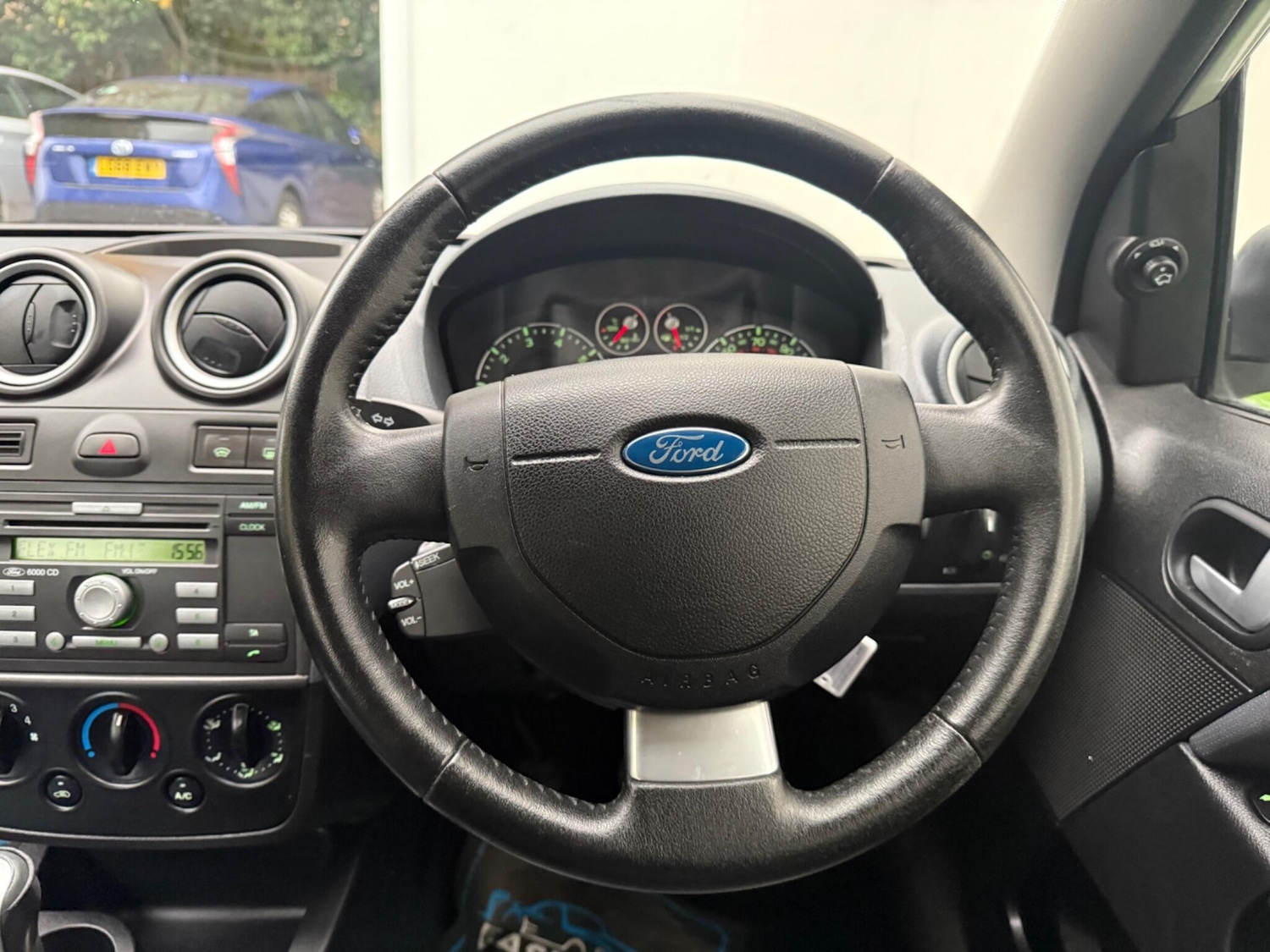 Used Ford Fiesta 2008 for sale - 76408853: Photo 32