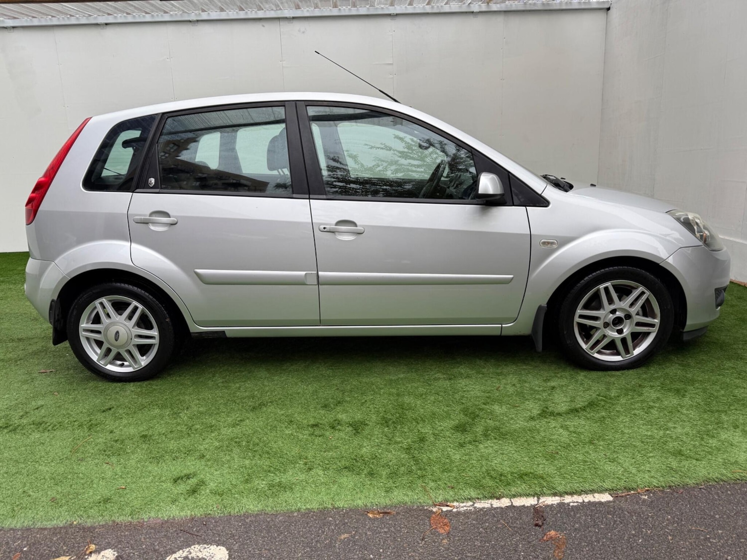 Used Ford Fiesta 2008 for sale - 76408853: Photo 5