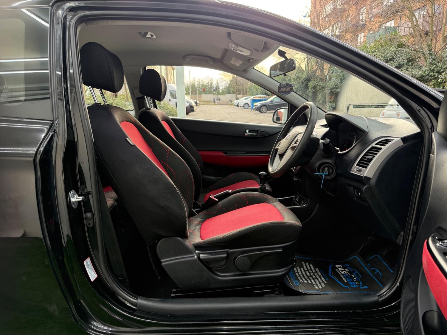 Used Hyundai i20 2010 for sale - 77084505: Photo 14