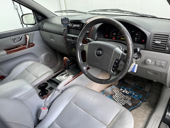 Used Kia Sorento 2004 for sale - 78855069: Photo