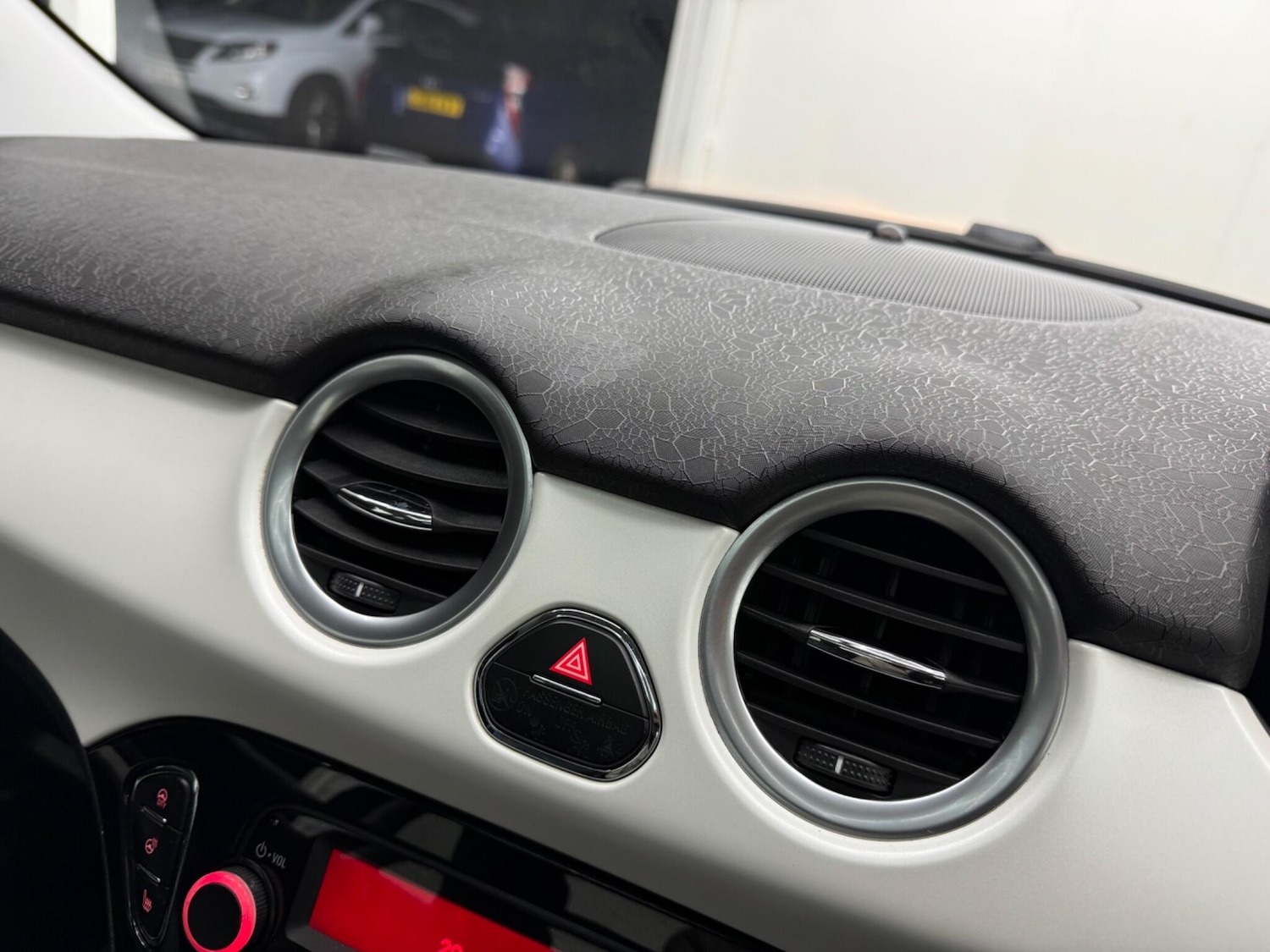 Used Vauxhall ADAM for sale - 77266763: Photo 40