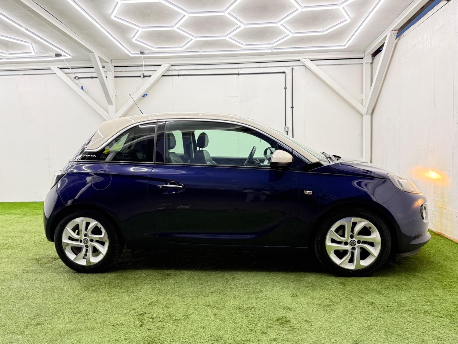 Used Vauxhall ADAM for sale - 77266763: Photo 5