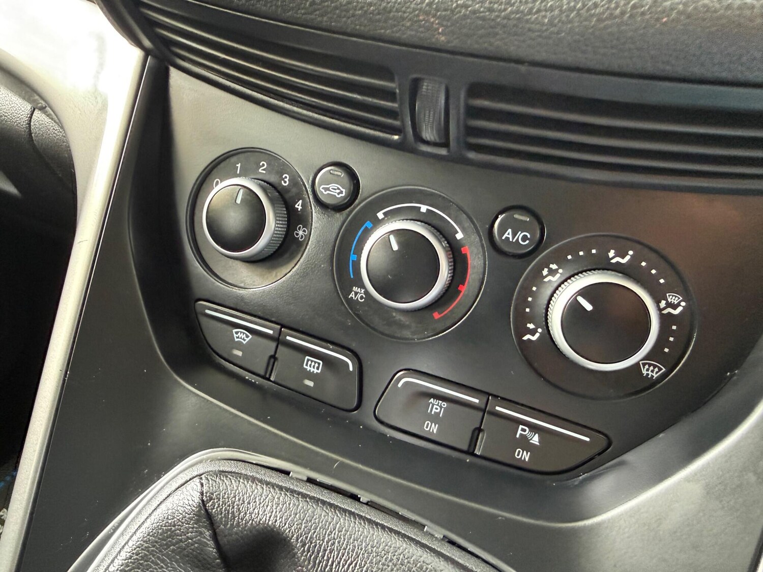 Used Ford Kuga for sale - 78214531: Photo 54