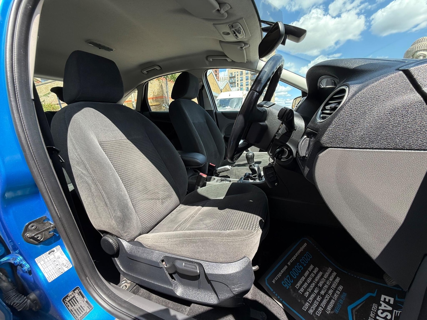 Used Ford Focus 2005 for sale - 76409361: Photo 3