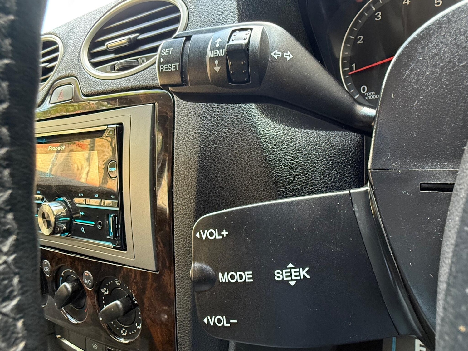 Used Ford Focus 2005 for sale - 76409361: Photo 36