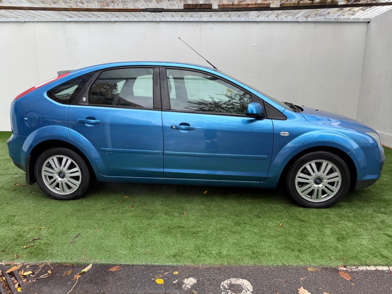 Used Ford Focus 2005 for sale - 76409361: Photo 5