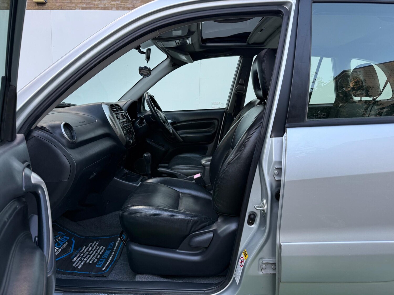 Used Toyota RAV4 2003 for sale - 76158578: Photo 34