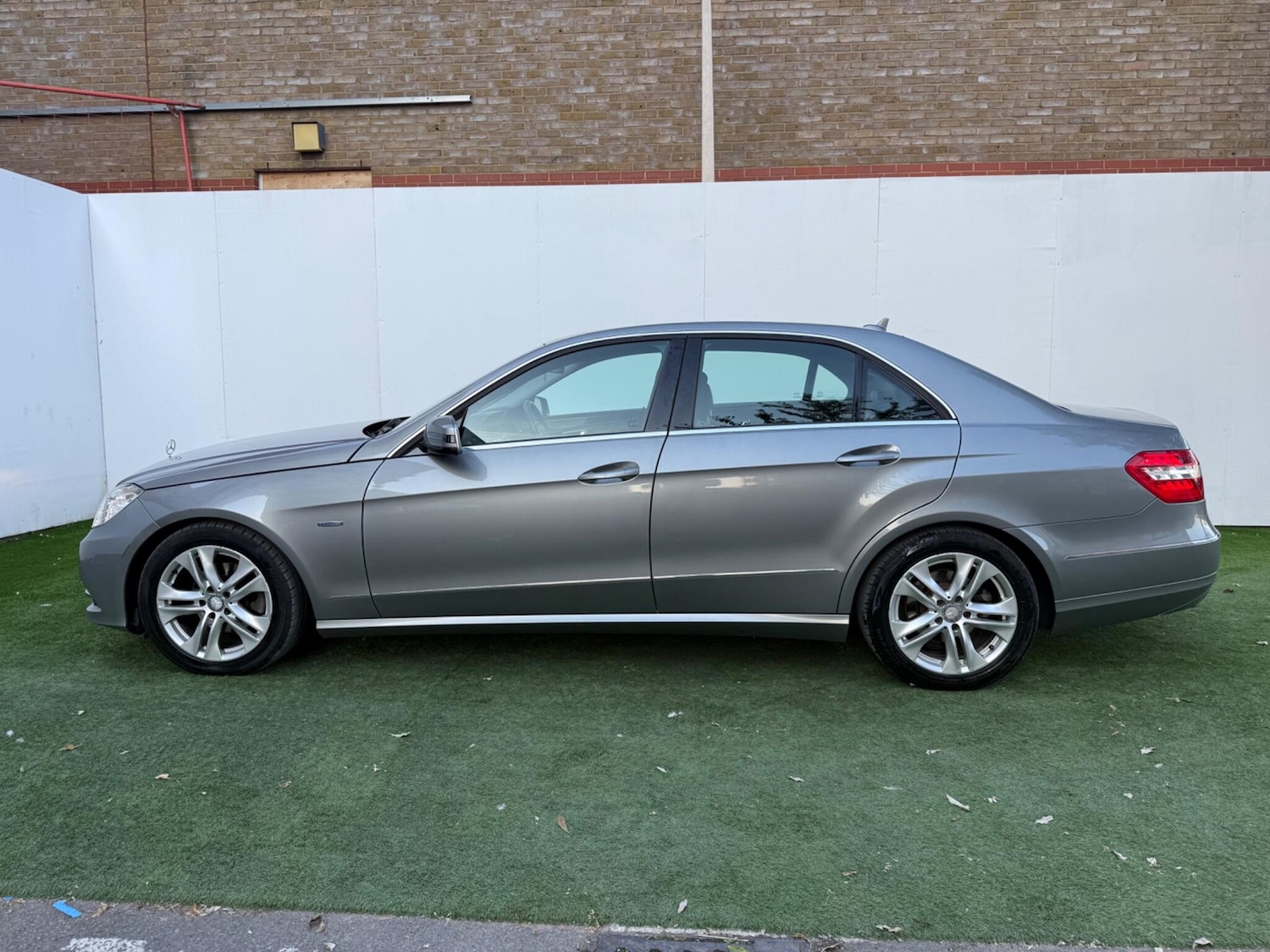 Used Mercedes-Benz E Class 2012 for sale - 76246625: Photo 10