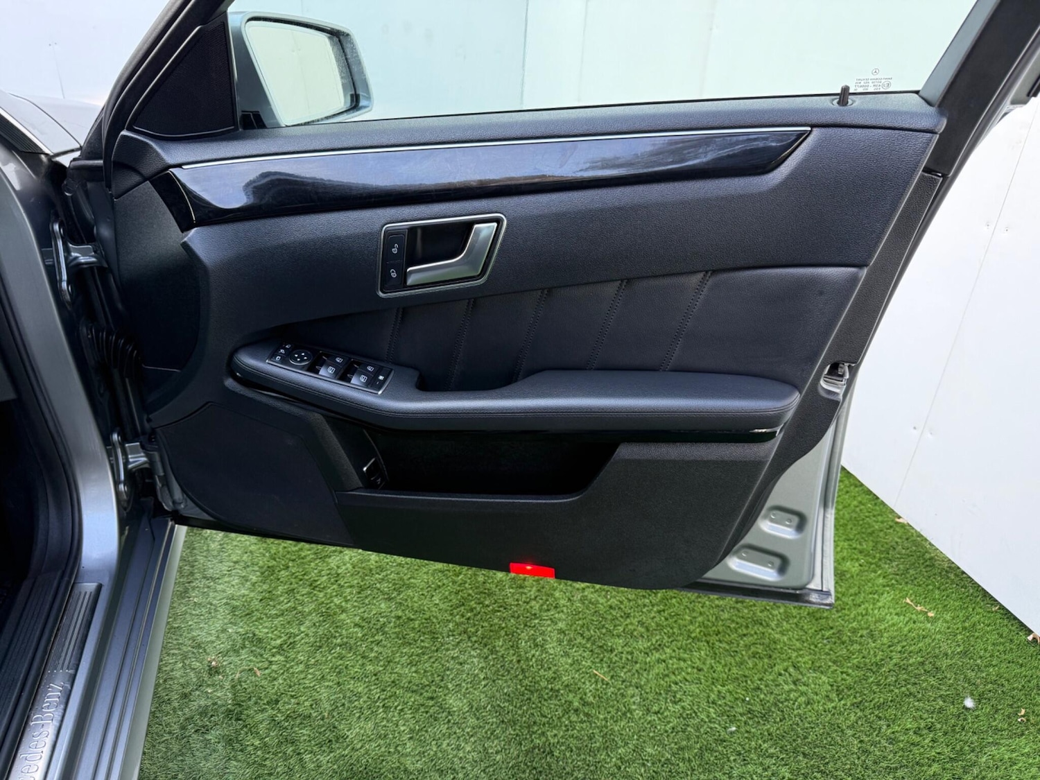 Used Mercedes-Benz E Class 2012 for sale - 76246625: Photo 17