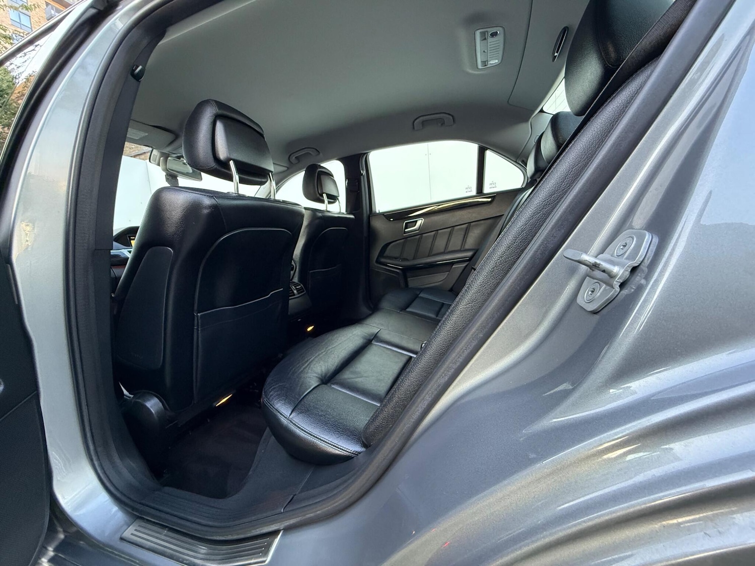 Used Mercedes-Benz E Class 2012 for sale - 76246625: Photo 23