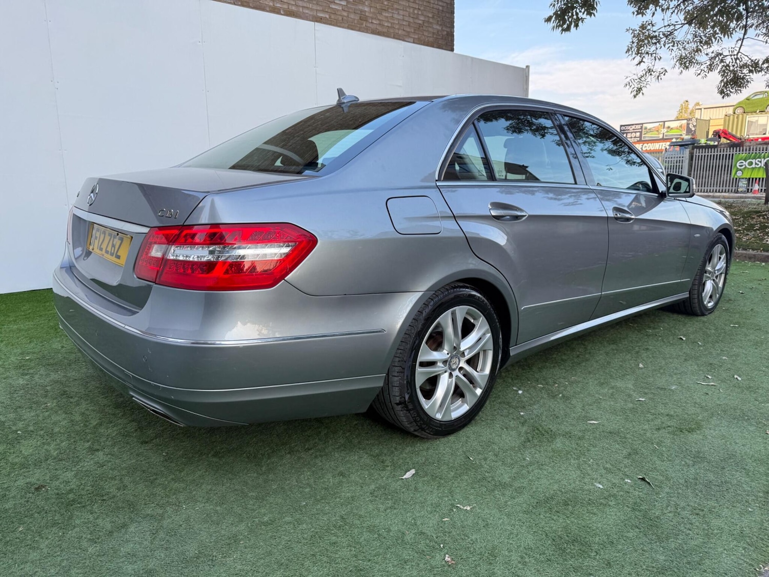 Used Mercedes-Benz E Class 2012 for sale - 76246625: Photo 6