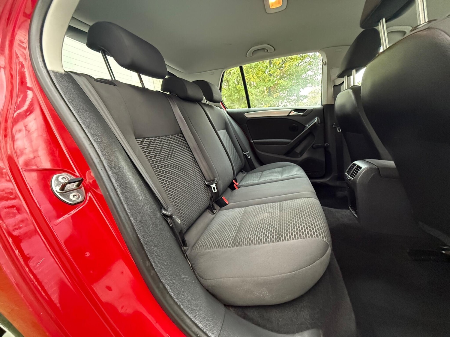 Used Volkswagen Golf 2010 for sale - 76408394: Photo 19