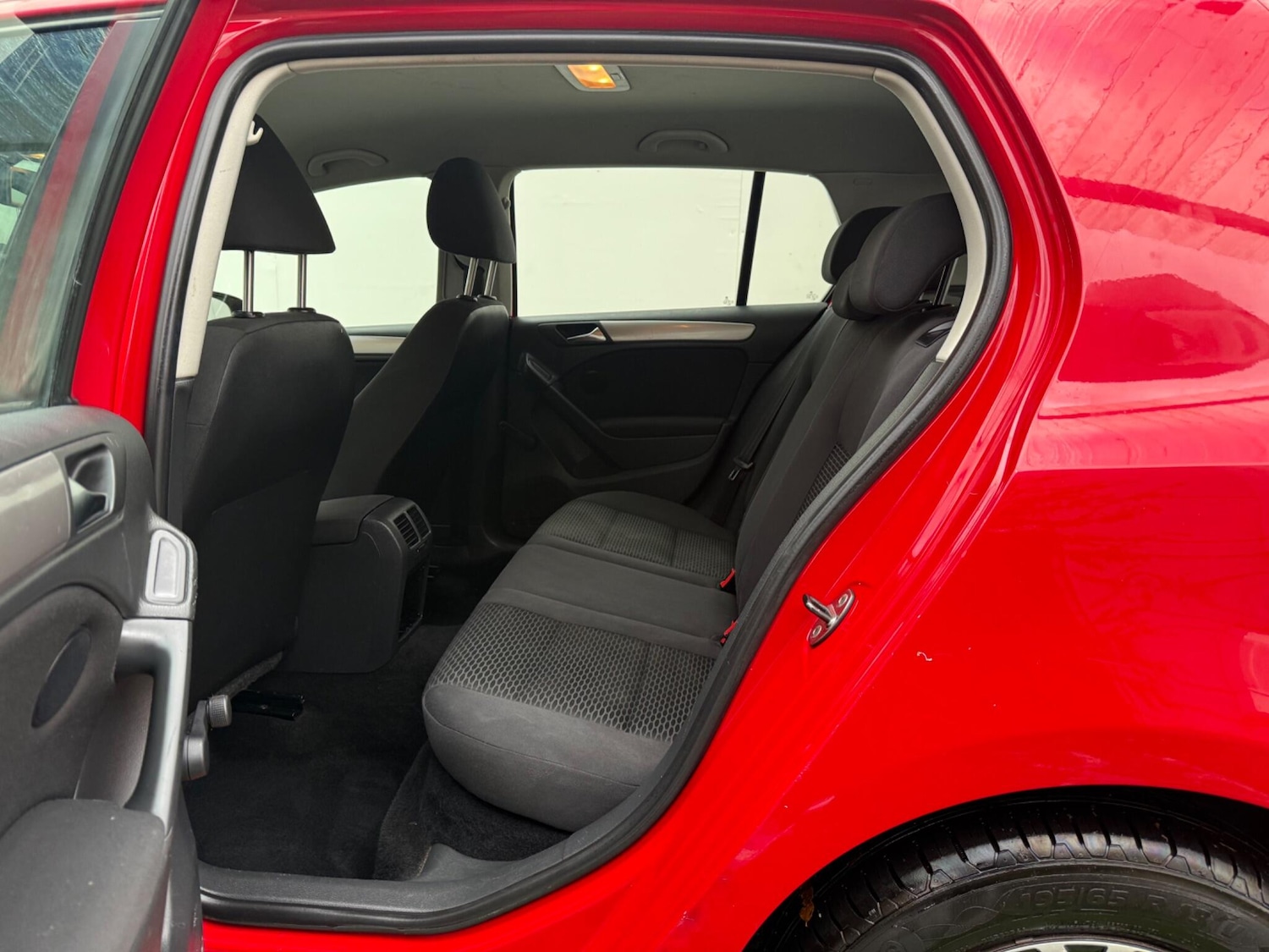 Used Volkswagen Golf 2010 for sale - 76408394: Photo 21