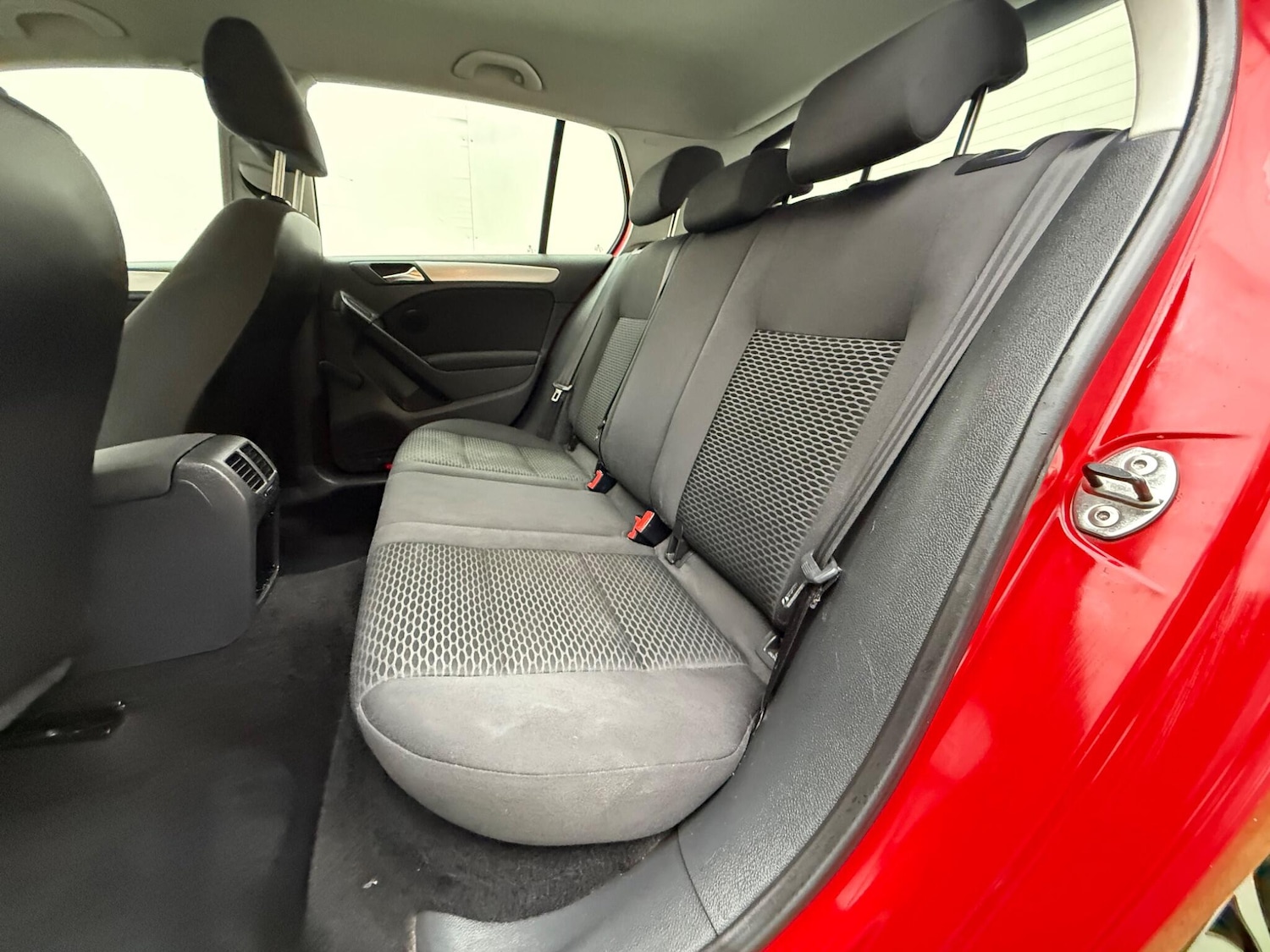 Used Volkswagen Golf 2010 for sale - 76408394: Photo 23