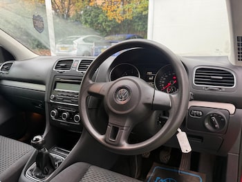 Used Volkswagen Golf 2010 for sale - 76408394: Photo