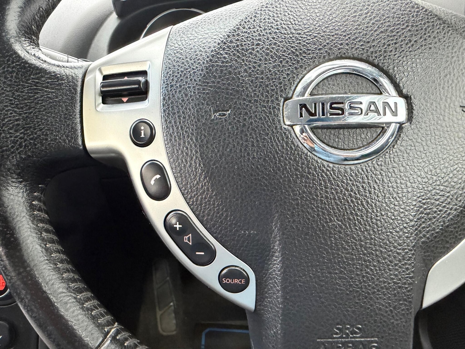 Used Nissan Qashqai for sale - 77893083: Photo 33