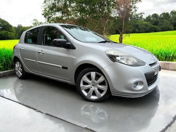 Used Renault Clio 2010 for sale - 75198789: Photo
