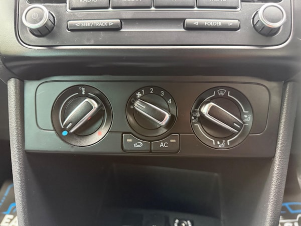 Used Volkswagen Polo 2011 for sale - 75199335: Photo 44