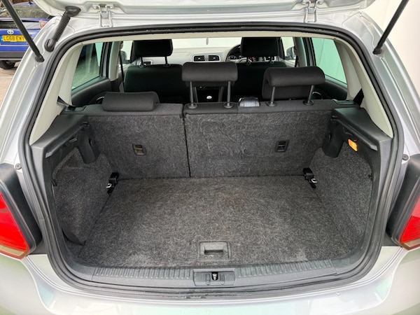 Used Volkswagen Polo 2011 for sale - 75199335: Photo 8