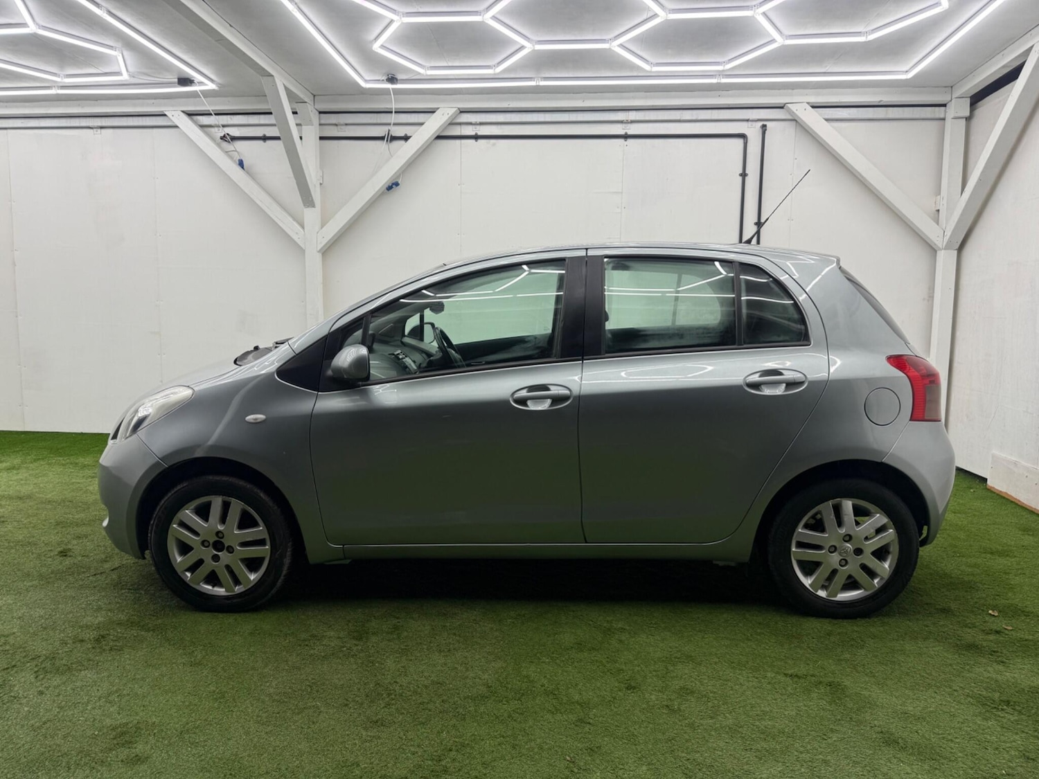 Used Toyota Yaris 2007 for sale - 77320433: Photo 10