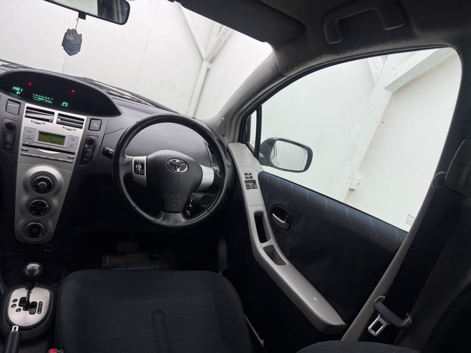 Used Toyota Yaris 2007 for sale - 77320433: Photo 38