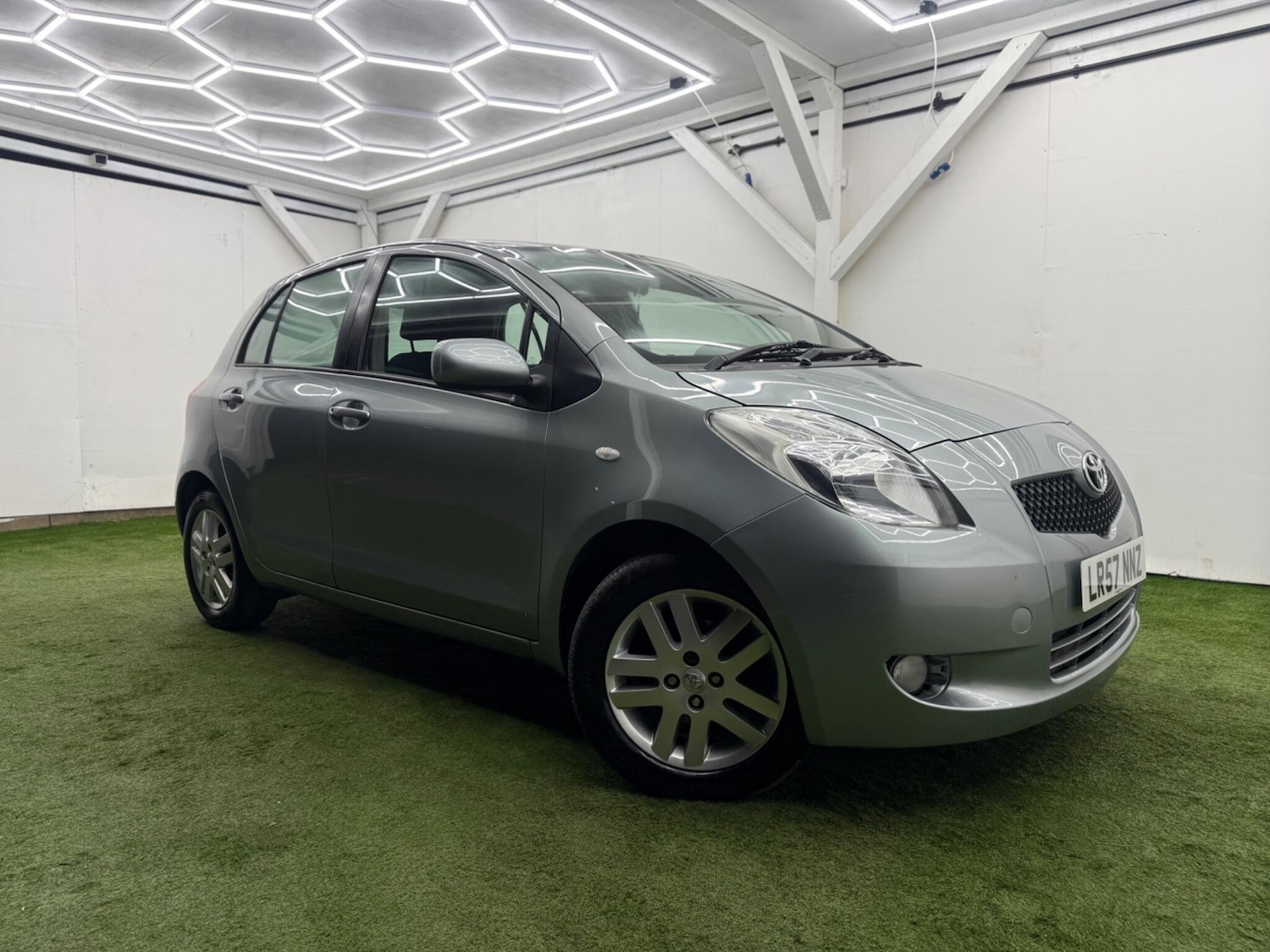 Used Toyota Yaris 2007 for sale - 77320433: Photo 4