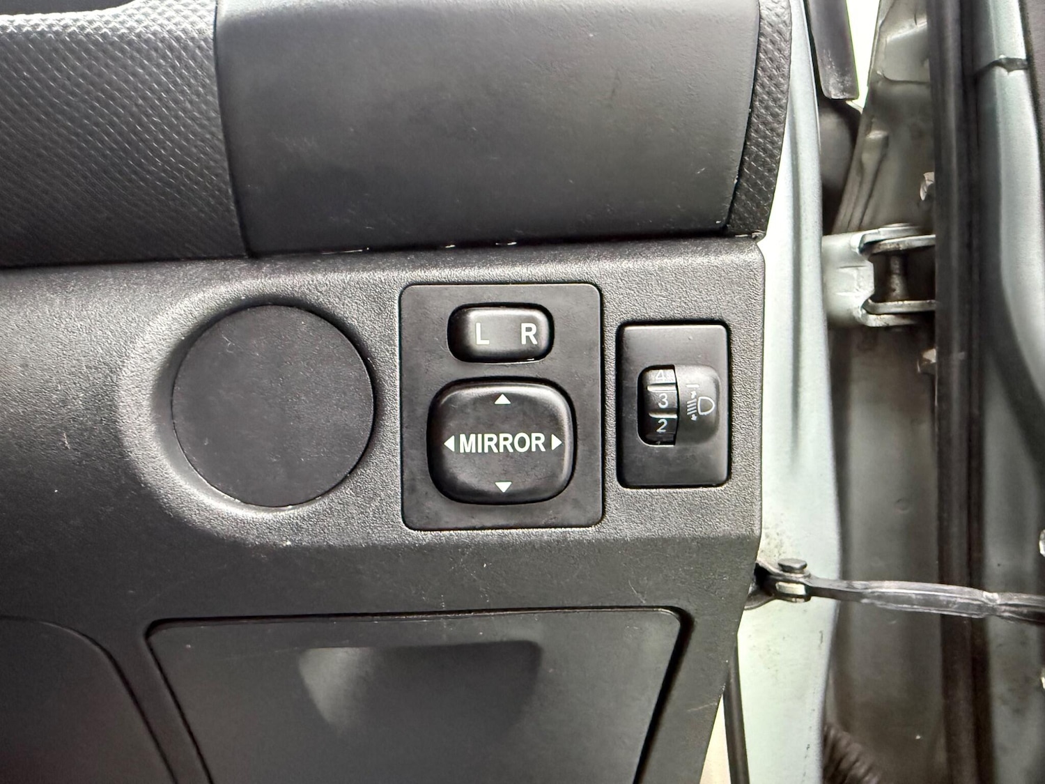 Used Toyota Yaris 2007 for sale - 77320433: Photo 41