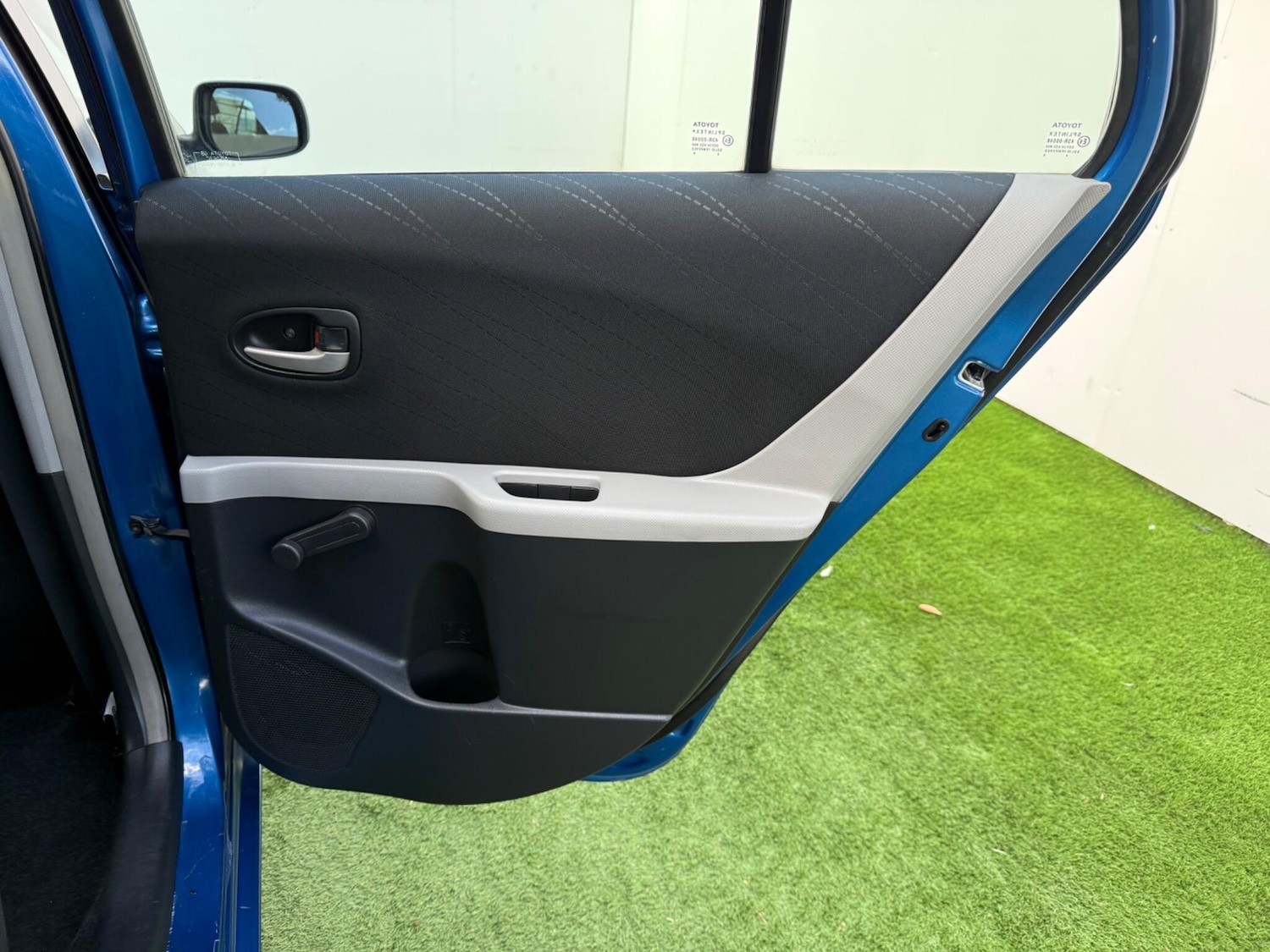 Vehicle 21