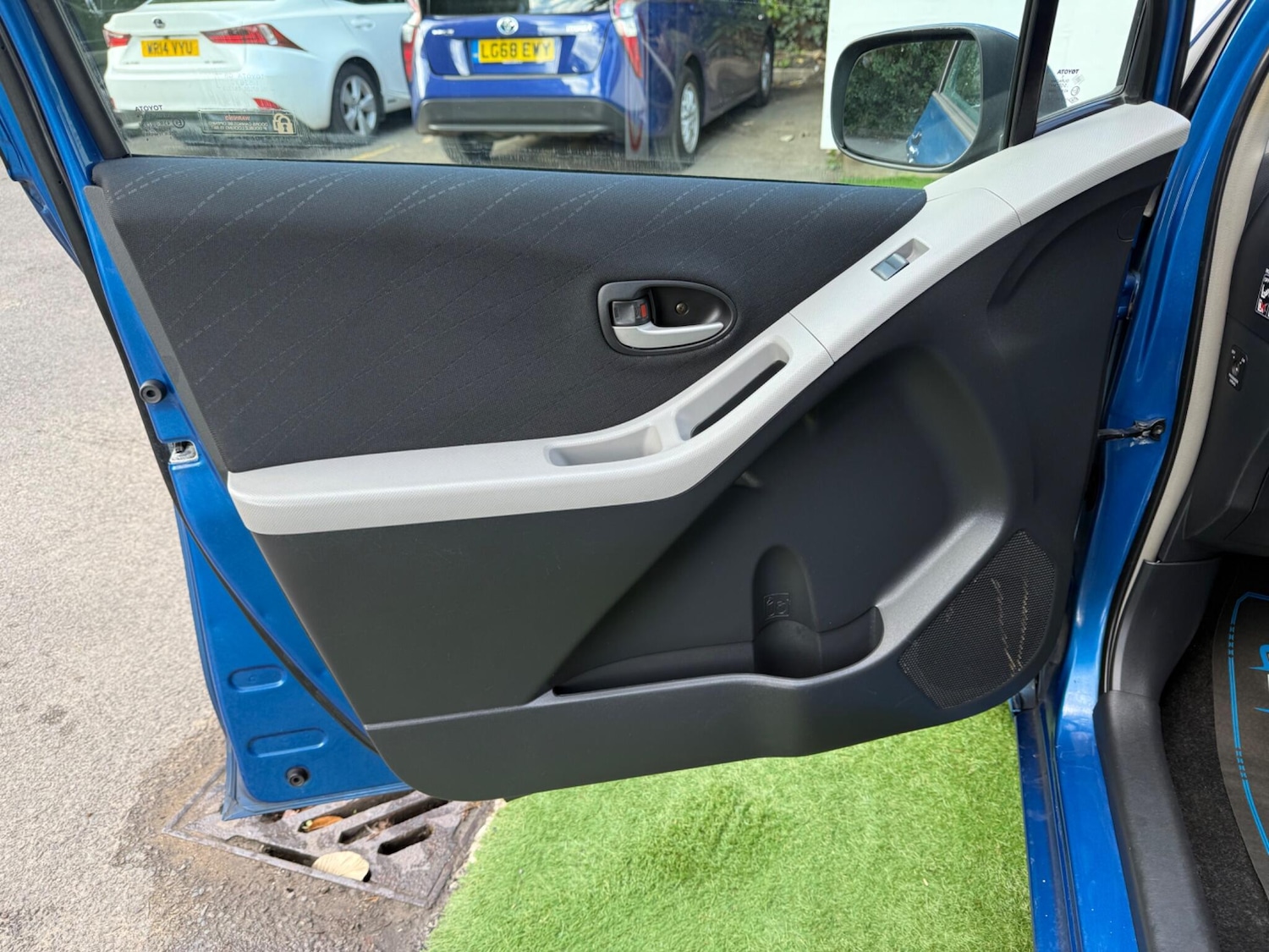 Vehicle 27