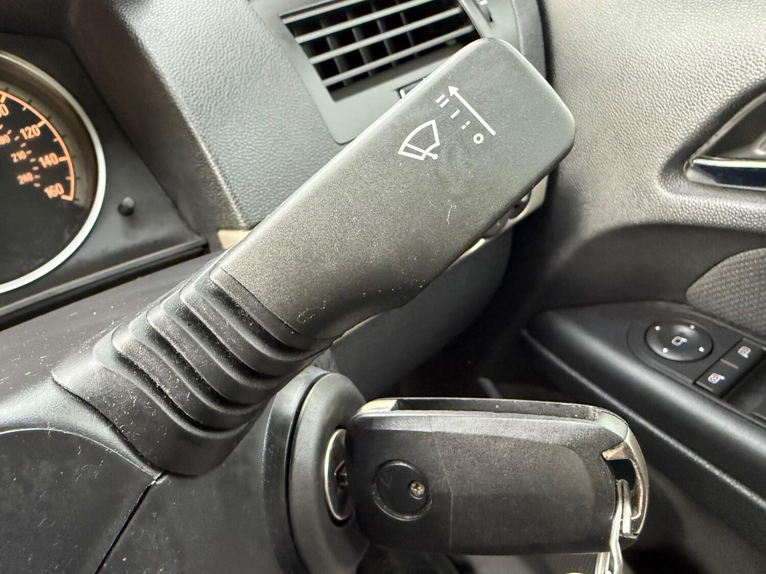 Used Vauxhall Astra for sale - 78100020: Photo 37