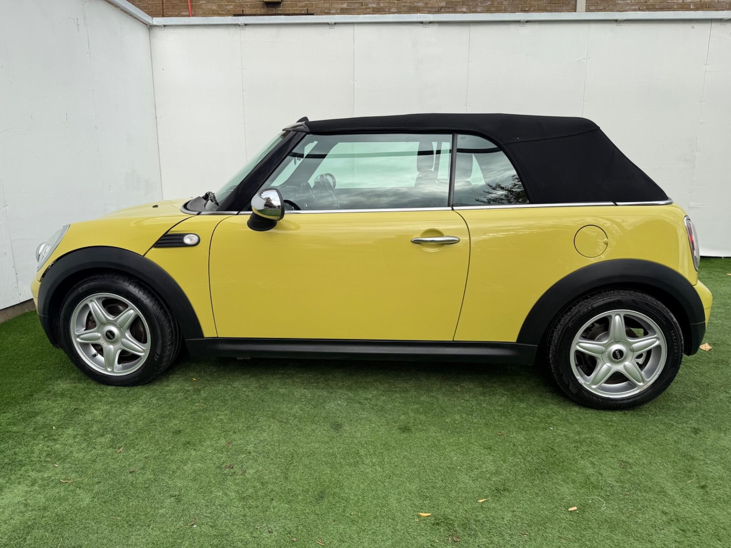 Used MINI Convertible for sale - 76484322: Photo 10