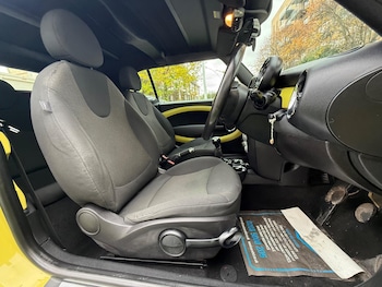 Used MINI Convertible 2010 for sale - 76484322: Photo