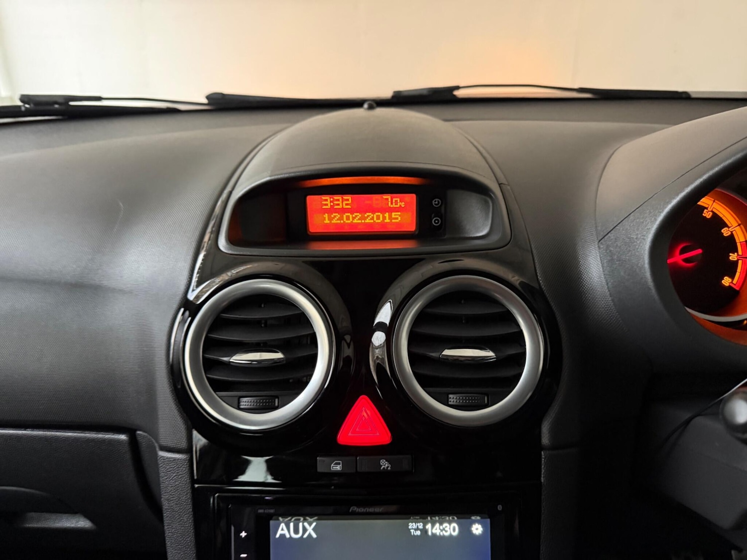 Used Vauxhall Corsa 2014 for sale - 77040765: Photo 26