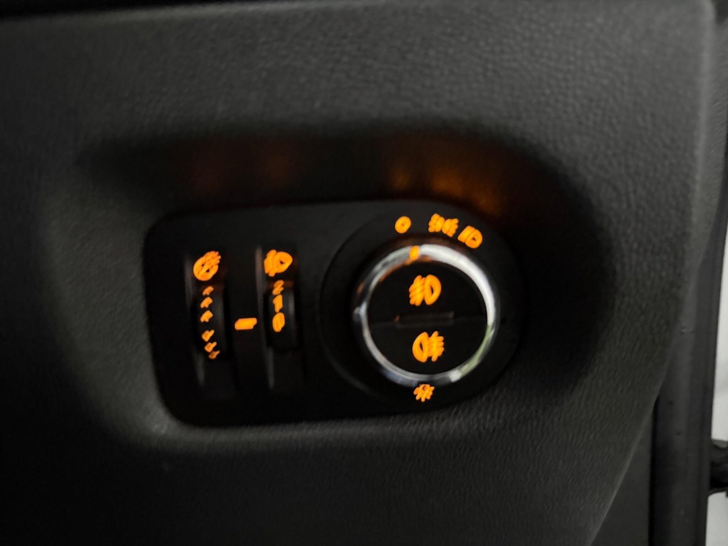 Used Vauxhall Corsa 2014 for sale - 77040765: Photo 39