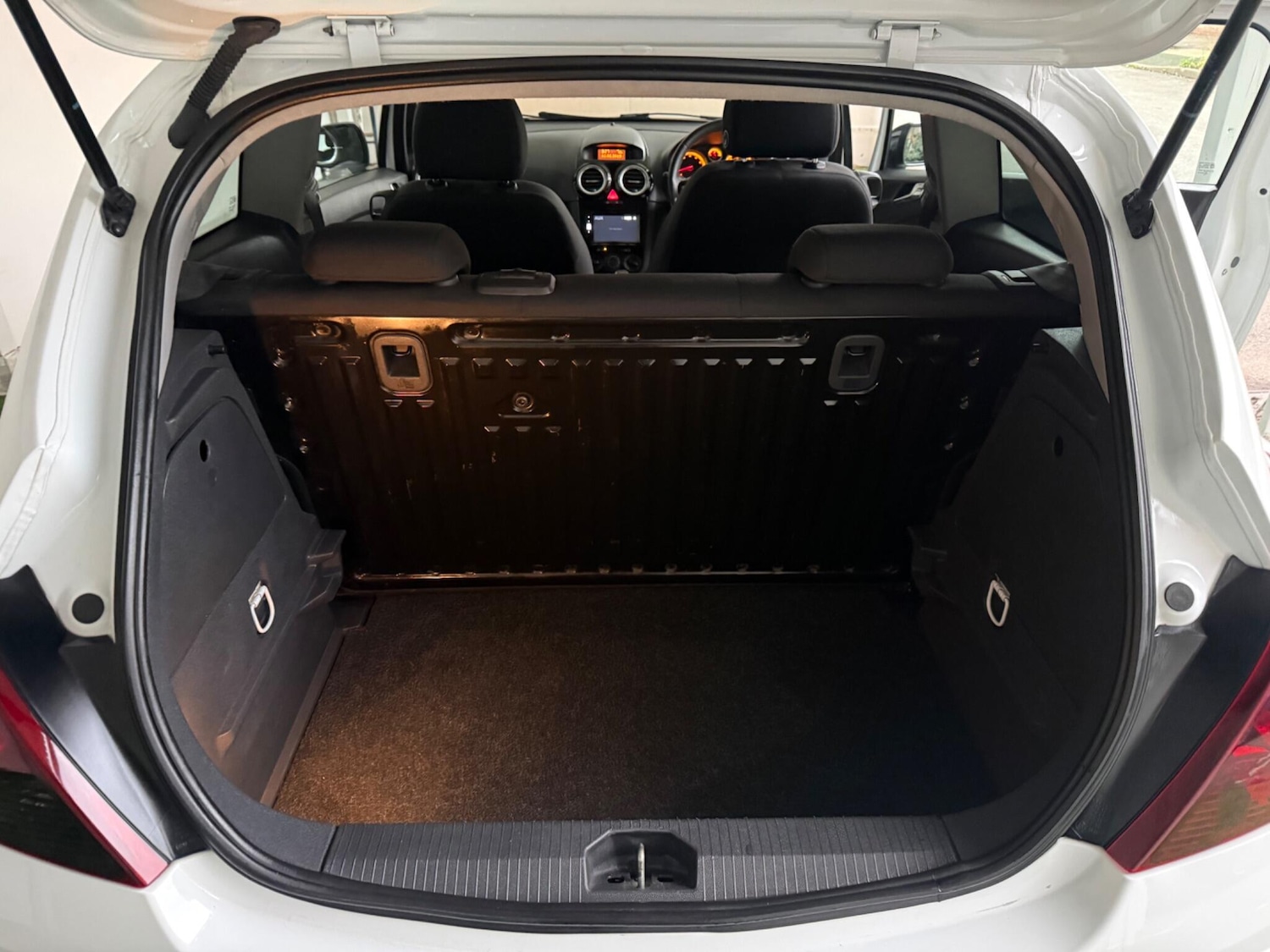 Used Vauxhall Corsa 2014 for sale - 77040765: Photo 8