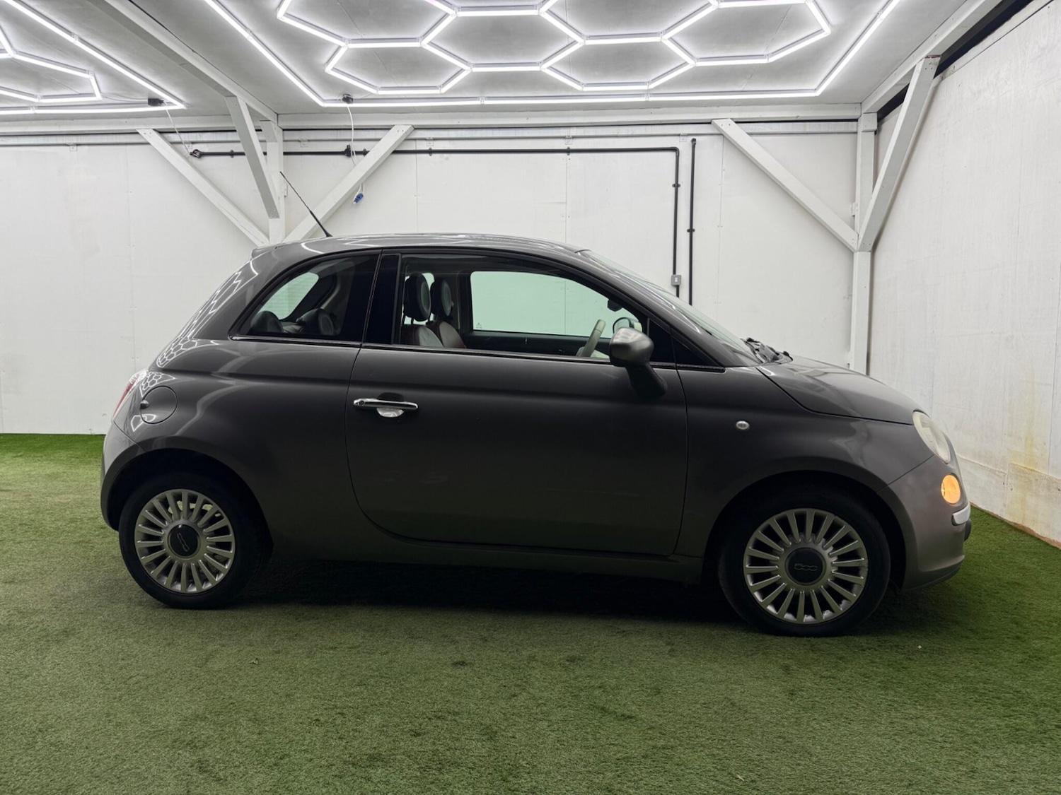 Used Fiat 500 2011 for sale - 77940644: Photo 5