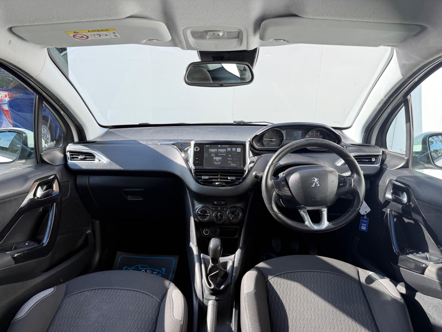 Used Peugeot 208 2015 for sale - 76689439: Photo 24