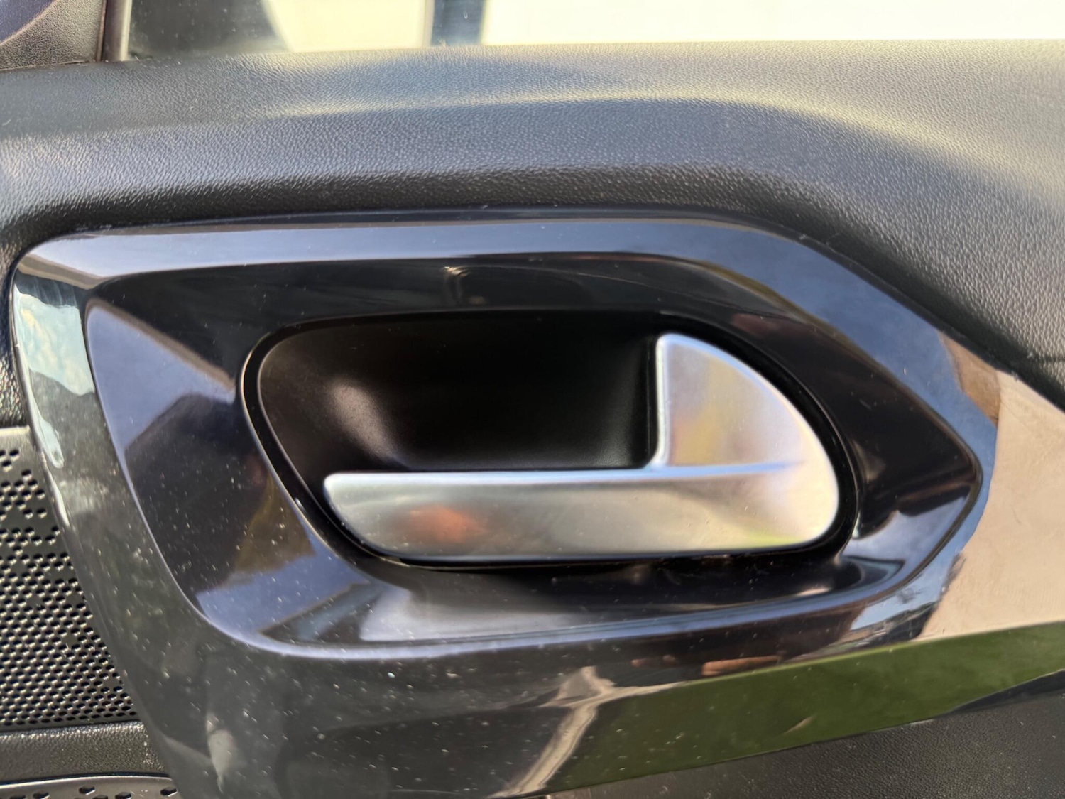 Used Peugeot 208 2015 for sale - 76689439: Photo 37