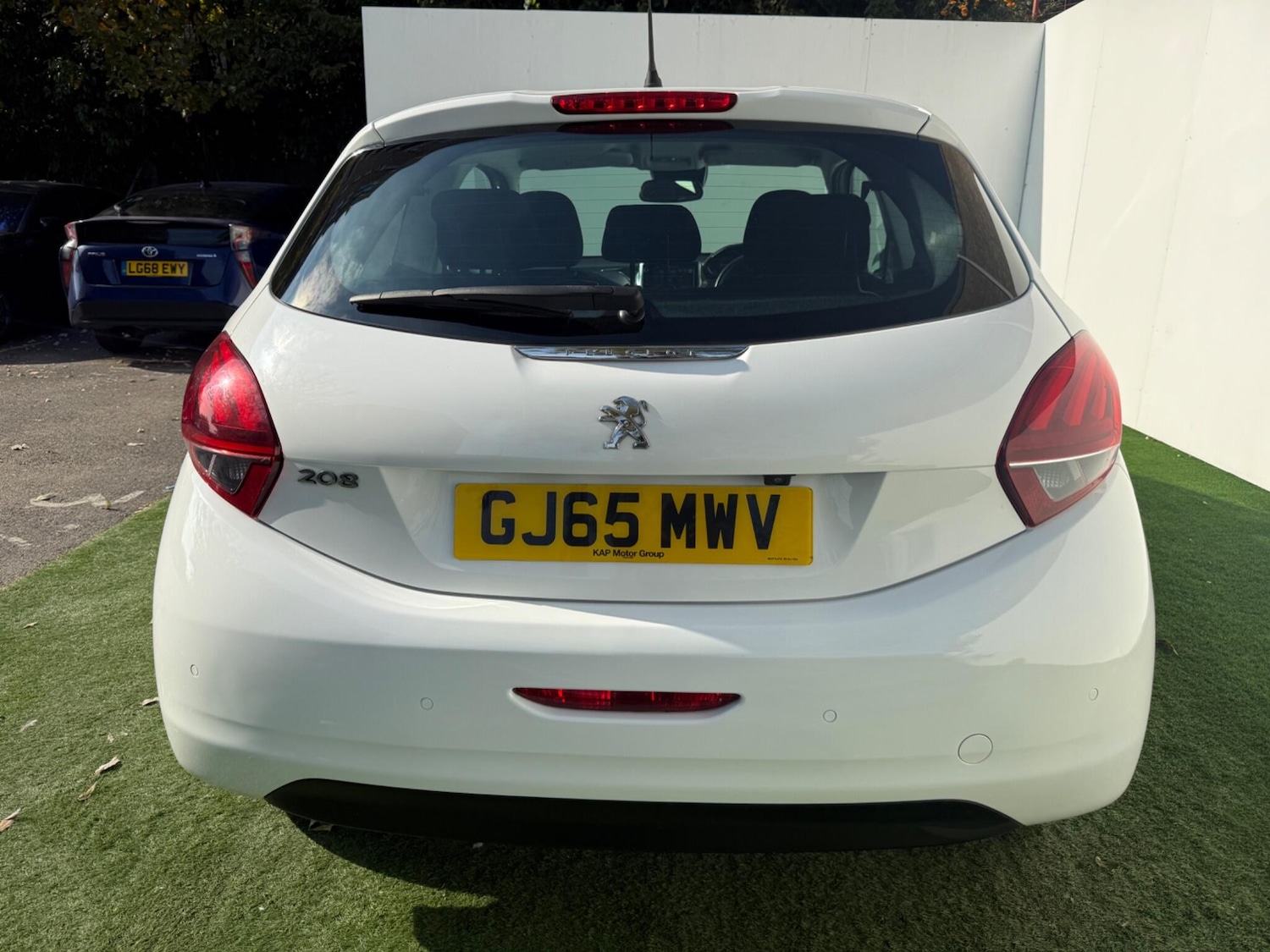 Used Peugeot 208 2015 for sale - 76689439: Photo 7