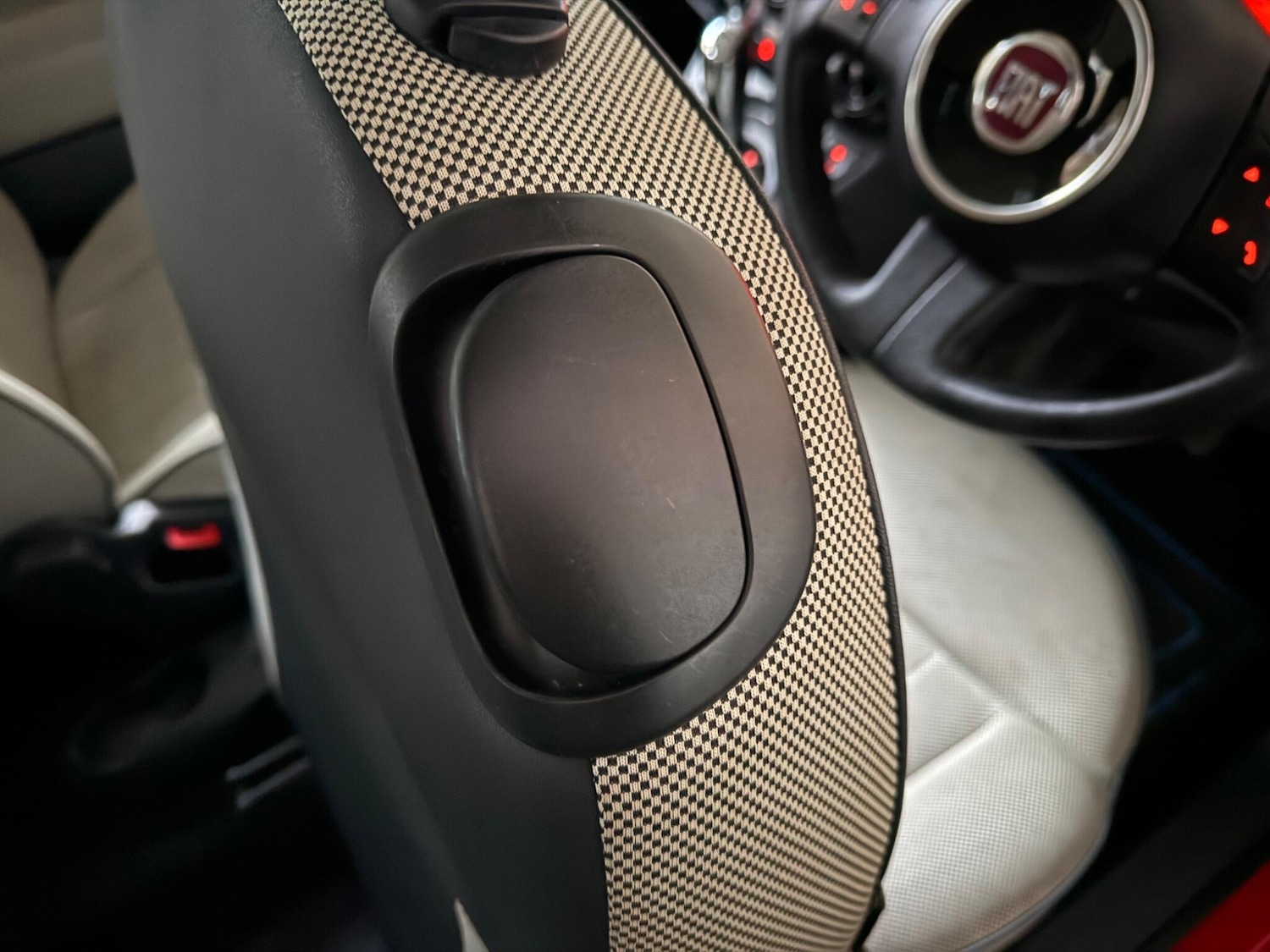 Used Fiat 500 2011 for sale - 77067188: Photo 16