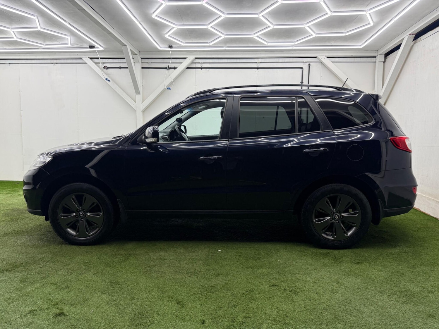 Used Hyundai Santa Fe 2012 for sale - 77633030: Photo 10