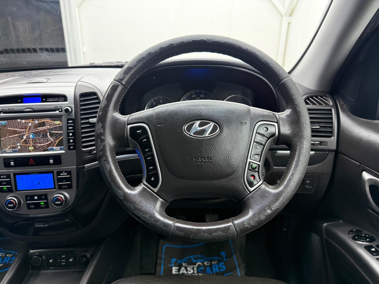 Used Hyundai Santa Fe 2012 for sale - 77633030: Photo 35