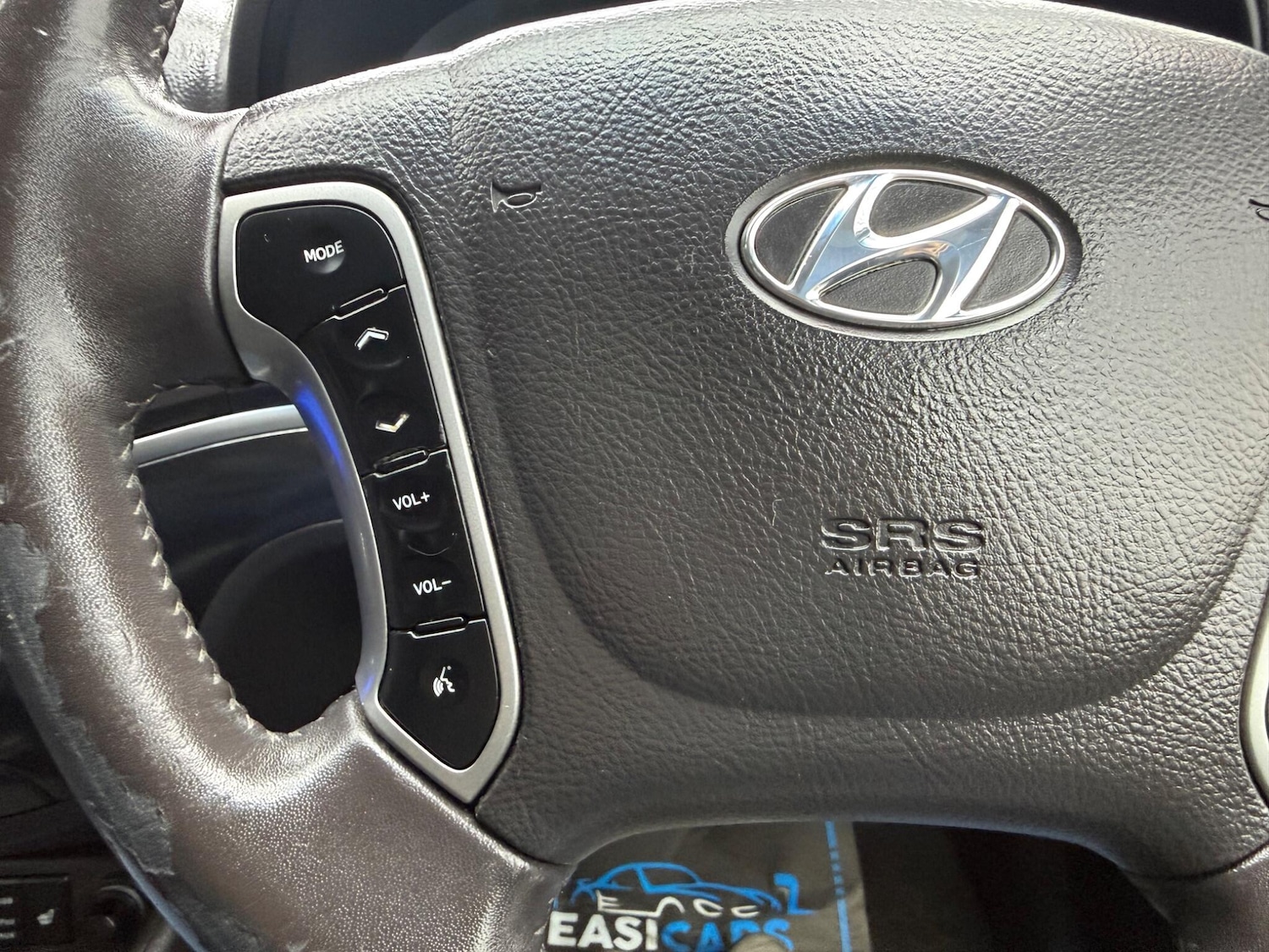 Used Hyundai Santa Fe 2012 for sale - 77633030: Photo 37