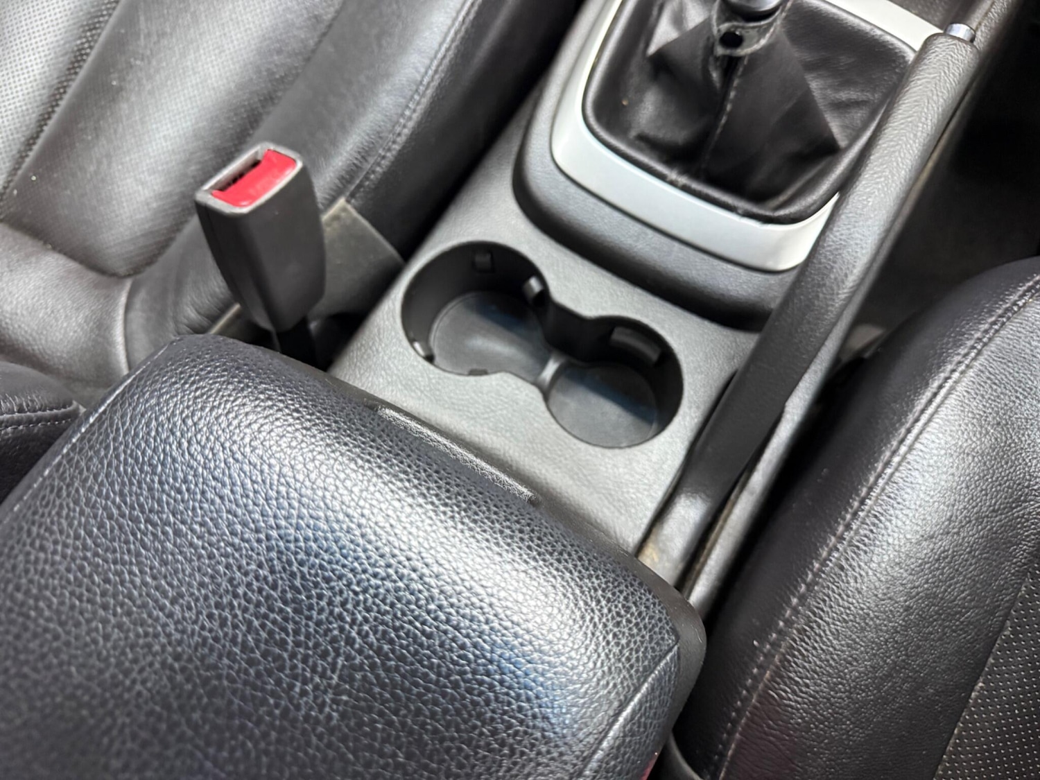 Used Hyundai Santa Fe 2012 for sale - 77633030: Photo 60