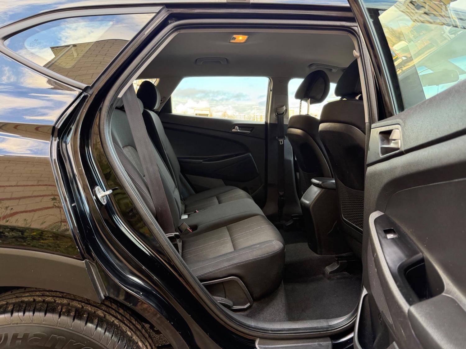 Used Hyundai TUCSON 2018 for sale - 76689497: Photo 18