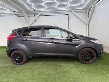 Used Ford Fiesta 2010 for sale - 77882532: Photo